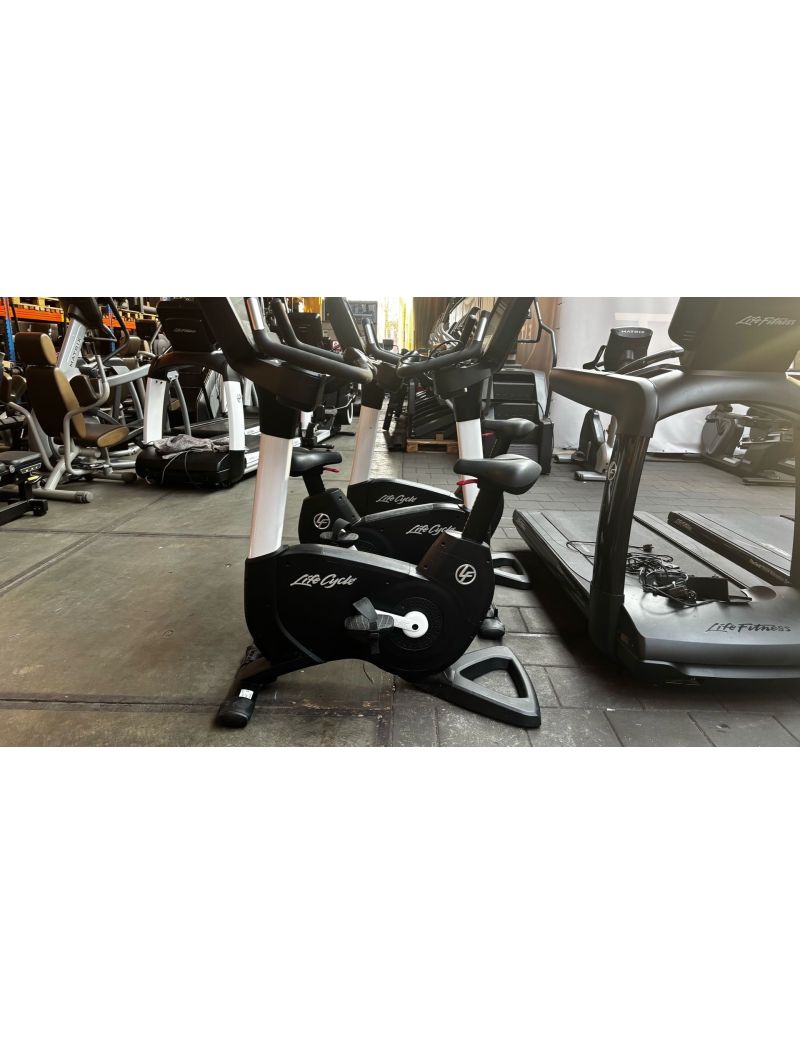 Life Fitness Upright Bike 95C wit