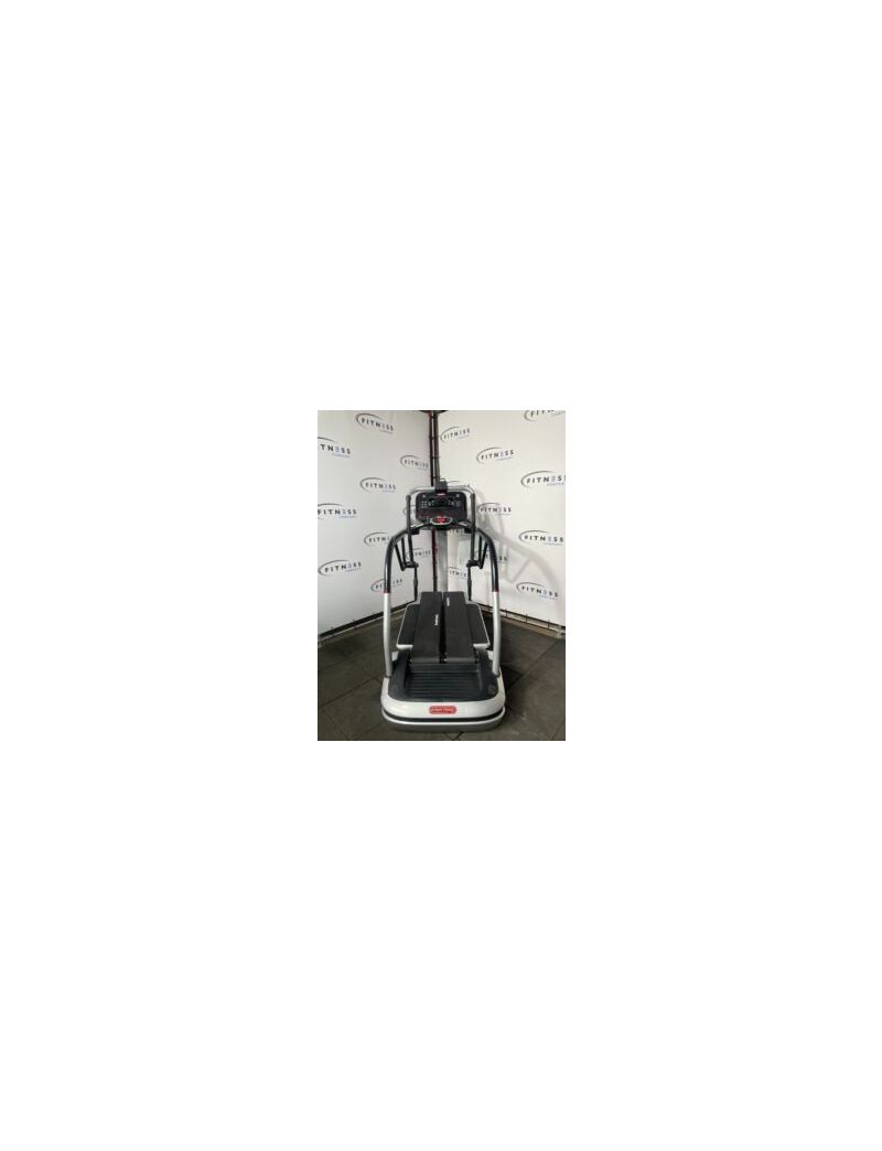 STAR TRAC 8TC TREADCLIMBER