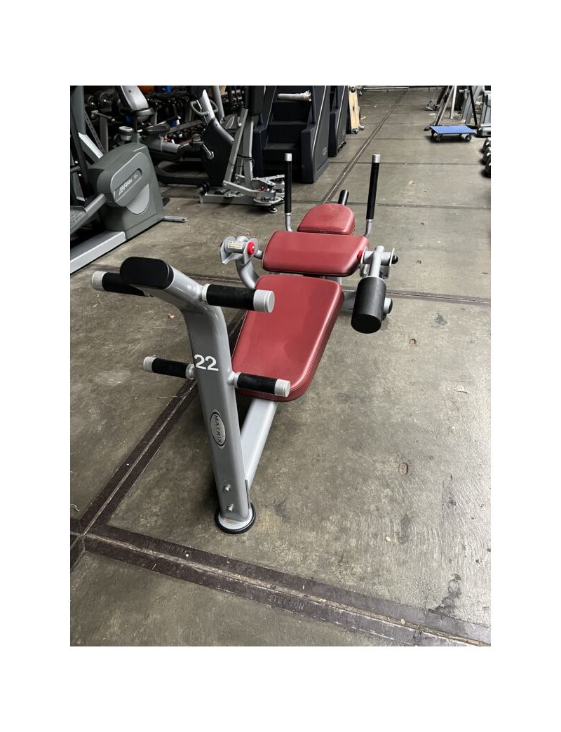 Matrix Abdominal Crunch Bench | Plate Loaded