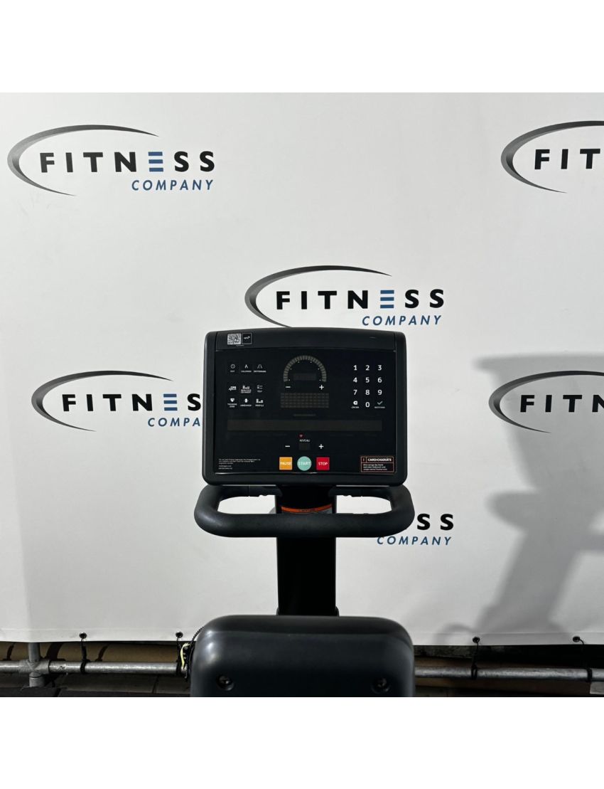 Technogym Excite 700 Recumbent Bike