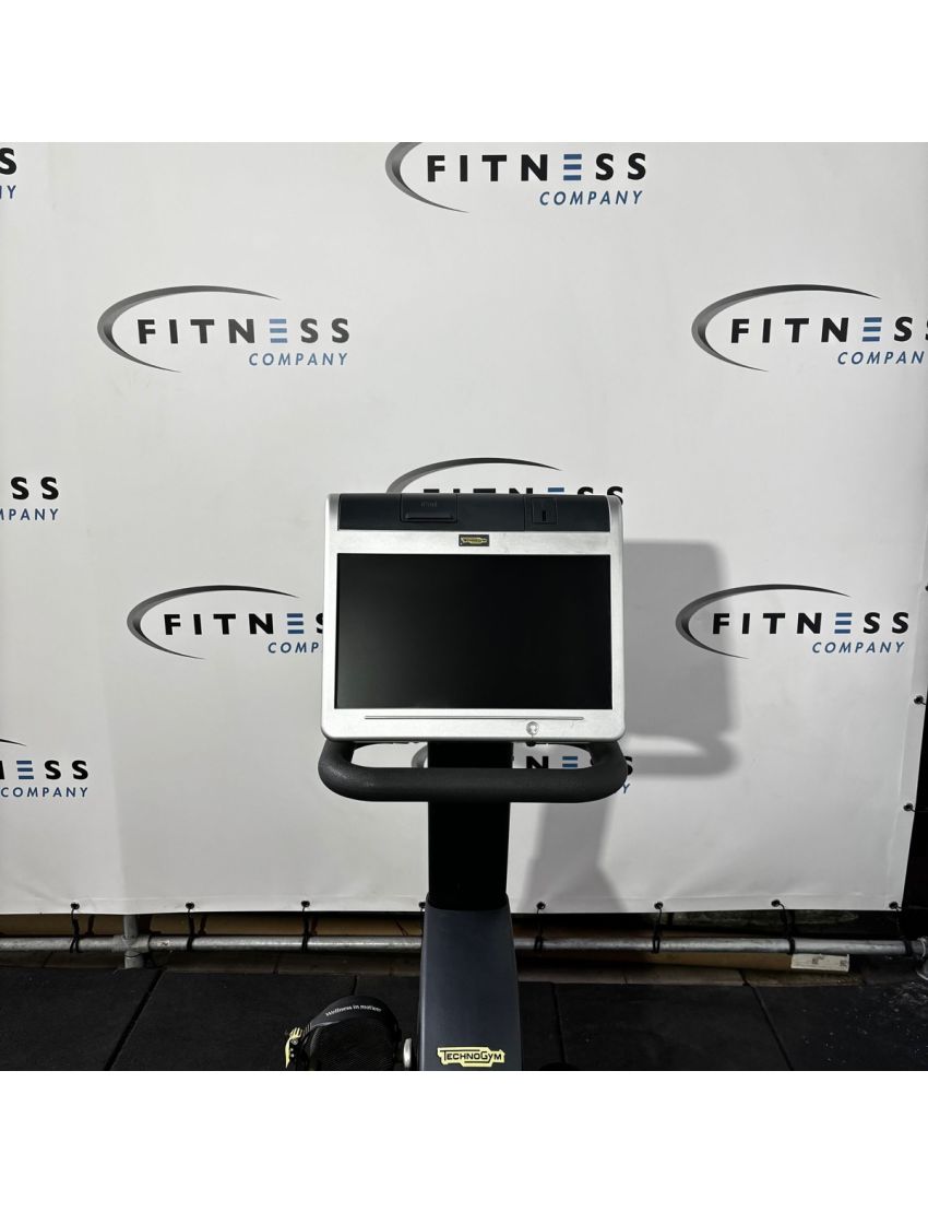 Technogym Excite Recline Bike 700 LCD | recumbent bike | zit fiets