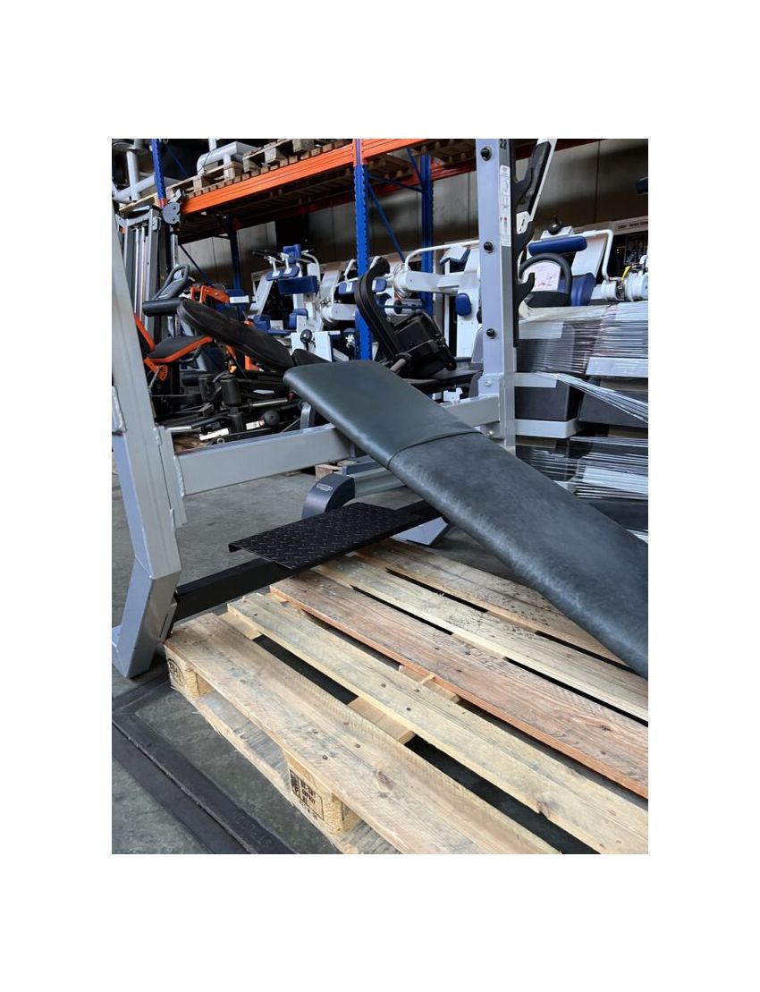 Gym80 Incline Bench Press