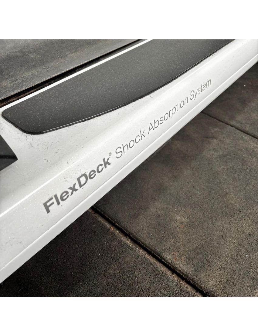 Life Fitness Loopband 95T Discover SE3HD wit