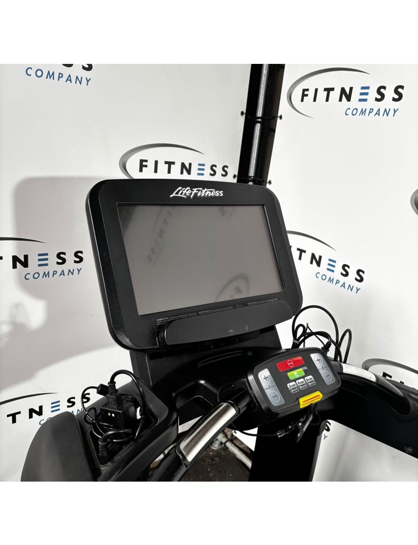 Life Fitness Loopband 95T Discover SE3HD zwart