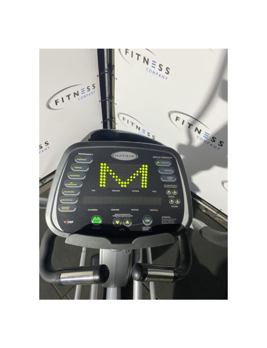 Matrix E5X Elliptical | Crosstrainer