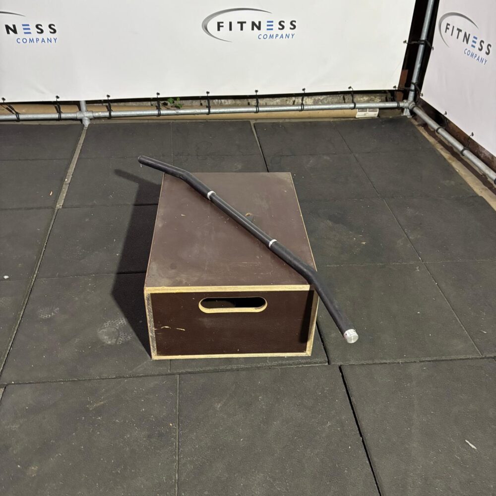 Alternative view of Lat pull stang