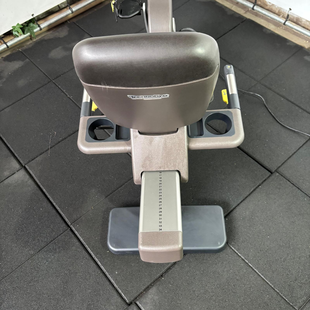 Technogym - Recline Artis Unity 3.0 - Recumbent Bike - Carbon Grey - Afbeelding 5