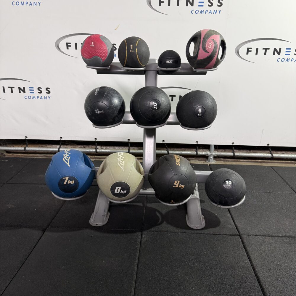 Rek met diverse ballen